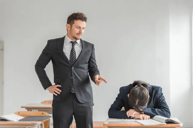 学校を休むとどうなる？